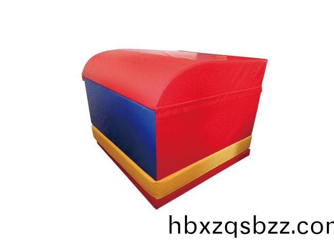 SY-K-013 多(duo)功(gong)能(neng)跳(tiao)箱(xiang)