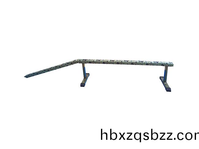SY-L-006 平衡(heng)木(mu)